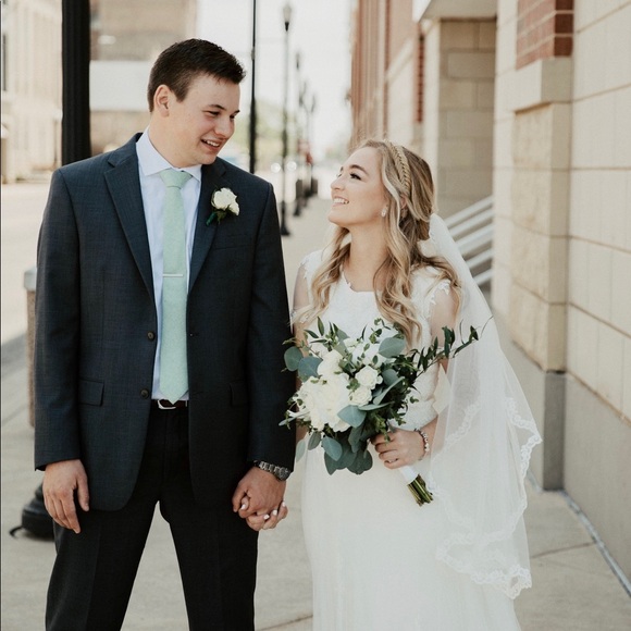 Meet the Posher - Picture 3 of 12